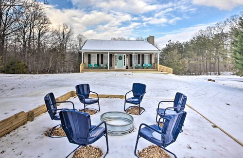 Afton House | Elegant Afton Getaway Near Trails & Vineyards