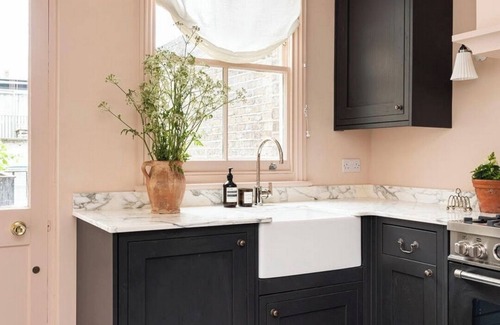 Hammersmith and Fulham Apartment | Elegant and Peaceful 2BD apt - Barons Court/London