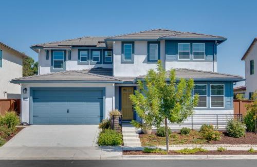 Woodland House | Elegant and Spacious Retreat with Yard in Woodland!