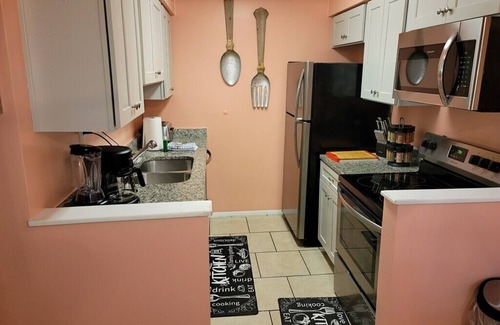 Palmetto Dunes Villa | Elegant and comfortable 2 bedroom pet-friendly villa w/2 parking spaces