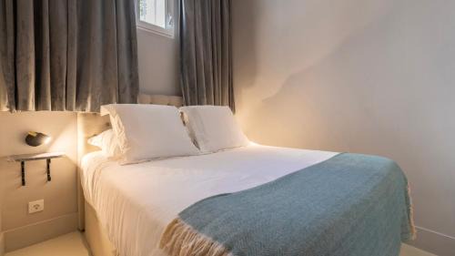 Encarnacao Apartment | Elegant Apartment in Bairro Alto by LovelyStay