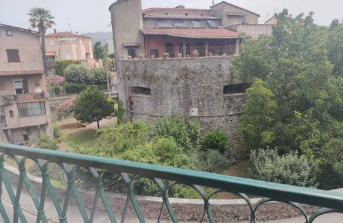 Sarzana Apartment | elegant apartment in the historic center of Sarzana