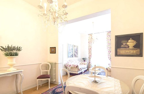 Pistoia Apartment | Elegant Apartment, Pistoia city centre near Florence and Pisa