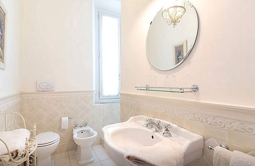 Pistoia Apartment | Elegant Apartment, Pistoia city centre near Florence and Pisa