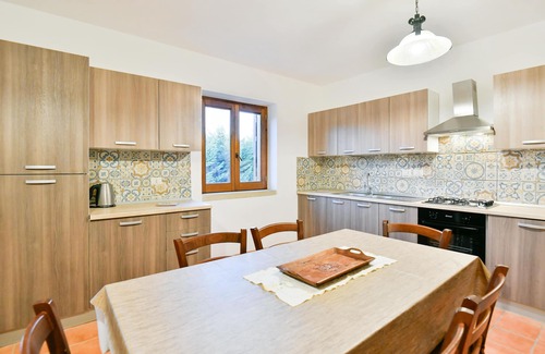 Castellabate Apartment | Elegant Apartment Sauco - Spacious 3-Bedrooms with Stunning Sea Views.