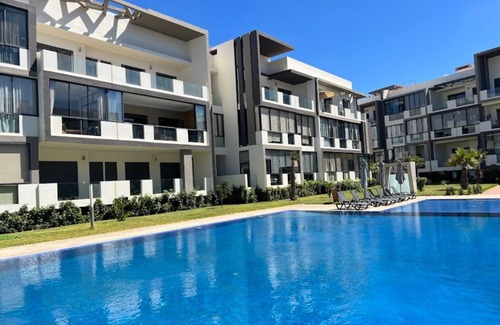 Dar Bouazza Apartment | Elegant apartment with pool view
