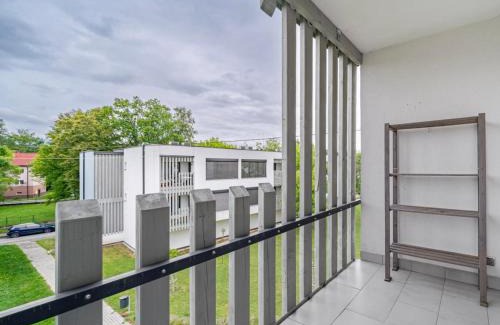Novaky Apartment | Elegant Apartment with Parking