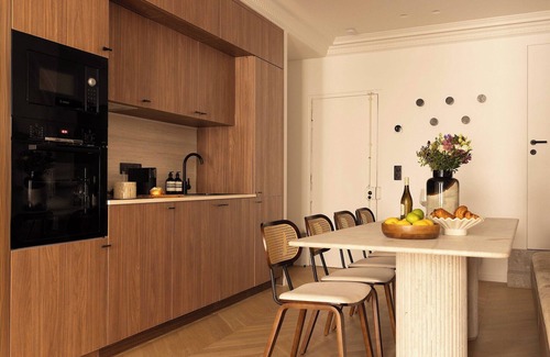 Paris City Center Apartment | Elegant appt- AC-2BR-6P- Musée du Louvre