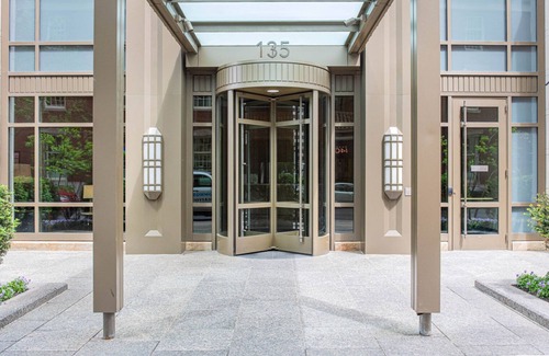 Back Bay East Apartment | Elegant Back Bay 1BR w/W/D, Gym & Roof, nr Copley Sq, by Blueground