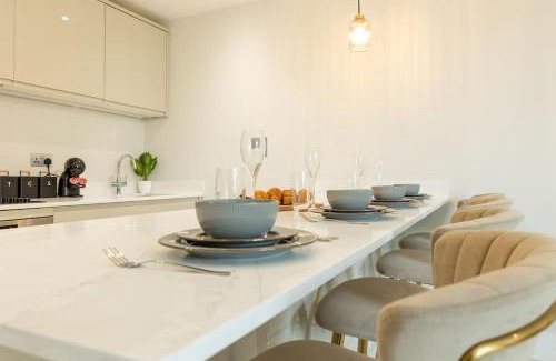 Cardiff City Centre Apartment | Elegant City Centre Apartment 2 Bedroom With Free Parking