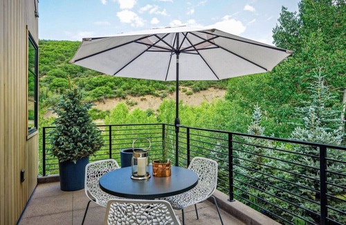 Snowmass Village House | Elegant Contemporary Home