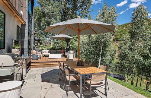 Snowmass Village House | Elegant Contemporary Home