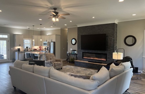 Reidsville House | Elegant Countryside Modern Farmhouse