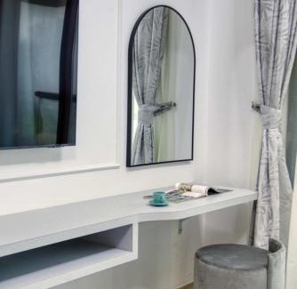 Dubai Marina Apartment | Elegant Cozy Marina Home