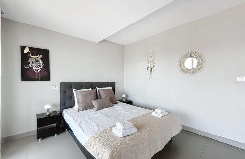 Porto-Vecchio Apartment | Elegant Design Apt With Balcony And Pool