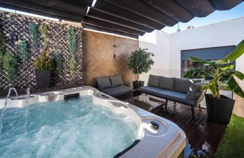 San Lorenzo Apartment | Elegant Duplex 3 Master Bedrooms and Private