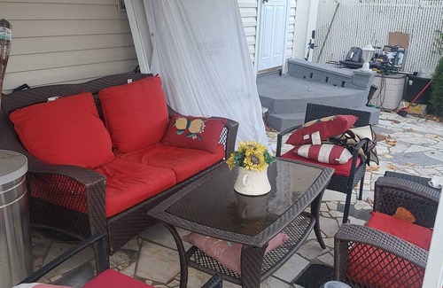 Queens House | Elegant Escape: Cozy, Spacious, by JFK