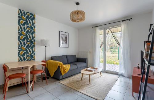 Saint-Romain-au-Mont-d'Or Apartment | Elegant apartment in the heart of the Mont d'Or