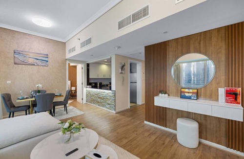 Jumeirah Lake Towers Apartment | Elegant Haven | Spacious 2BR in Lake Terrace
