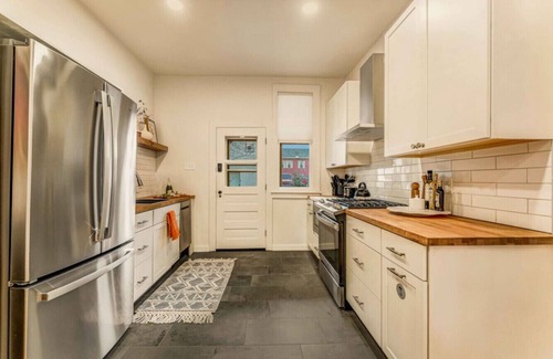 Stroudsburg Apartment | Elegant Historic 5BR Home in Downtown Stroudsburg