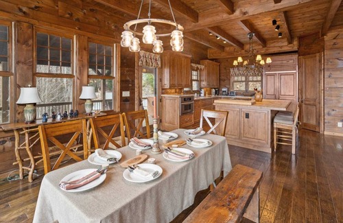 Boone Cabin | Elegant Home with Incredible Views