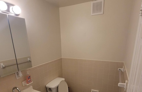 Queens Apartment | Elegant house of Rosedale peaceful retreat close to the city!