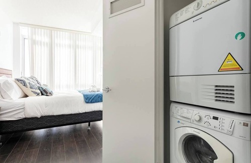 CityPlace Hotel | Elegant Lakeview - One Free Parking