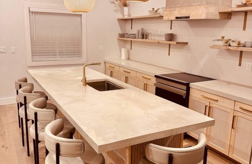 East Side House | Elegant Modern Scandinavian Compound HOT TUB 12 bedrooms 6 bath Atlanta