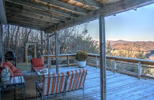 Blowing Rock Cottage | Elegant Mountain Retreat with Stunning Views