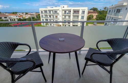 Los Brazos Condo | Elegant ocean view condo in heart of Ocean Village