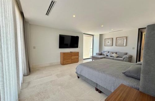 Mazatlan Apartment | Elegant Penthouse on the pier The O grand living