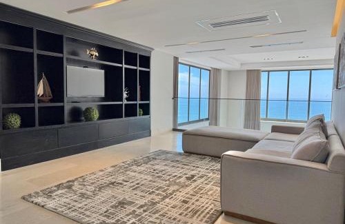 Mazatlan Apartment | Elegant Penthouse on the pier The O grand living
