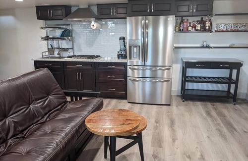 Lakeland Village Apartment | Elegant private retreat w/stunning views in-n-out