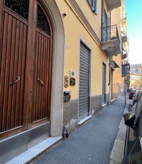 La Spezia Historic Centre House | Elegant Rooms