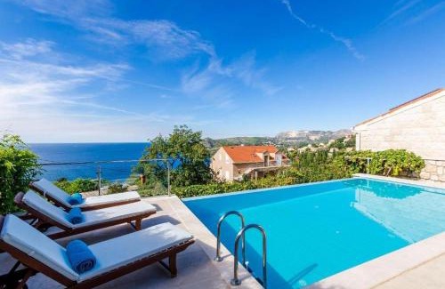 Mlini Villa | Elegant Sea-View Villa with Pool