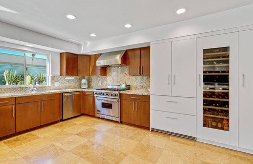 Deepwell Estates House | Elegant Secluded Deepwell Oasis with Mini Golf