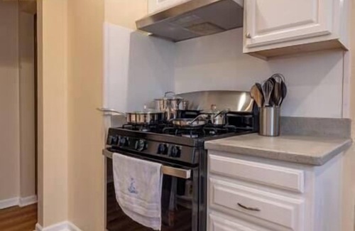 Eastside House | Elegant & Spacious Tacoma Gem