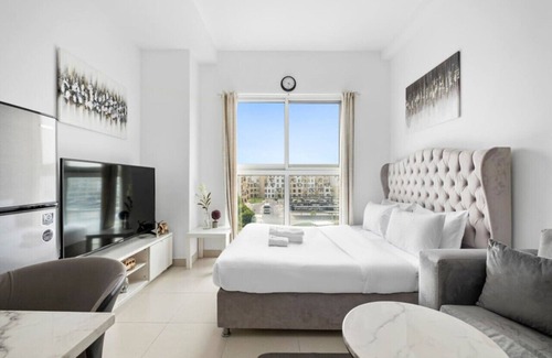Al Quoz 4 Apartment | Elegant Studio | Ideal community for family