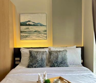Iloilo House | Elegant Studio in Saint Dominique