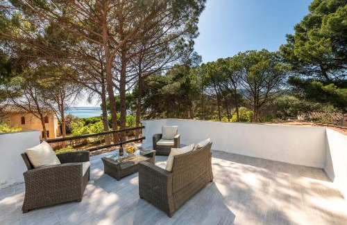 Campulongu Villa | Elegante Villa a 30 m dalla bellissima spiaggia di Campulongu Villasimius