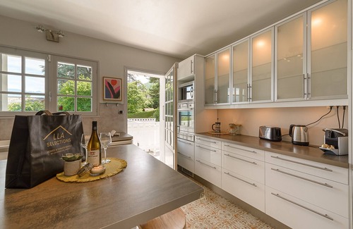Sevrier Villa | Elegantissime - Villa avec Vue Lac 180 -9pers