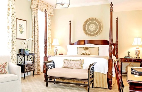 Charleston Historic District Hotel | Elegantly Appointed Stay Moments Away from Historic Charleston Wonders