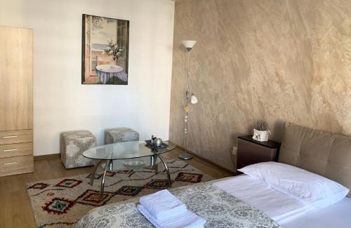 Tractorul Apartment | Elegantza Suites