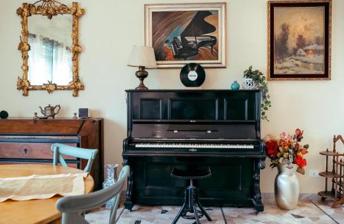 Monte Sacro Apartment | Eleganza e Arte a Città Giardino 5' Metro B