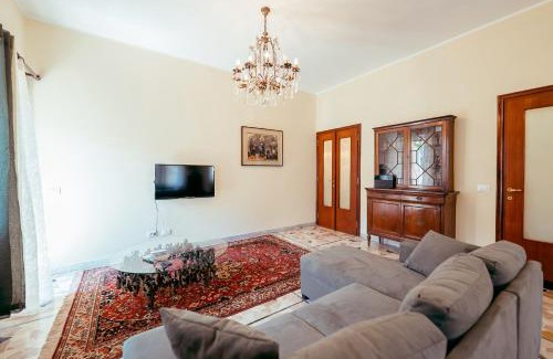 Monte Sacro Apartment | Eleganza e Arte a Città Giardino 5' Metro B