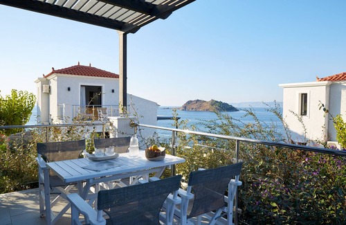 Petra Villa | Eleia Villa with Private Pool & Sea View