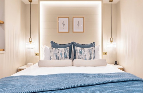 Middlezoy Hotel | Elements Suites