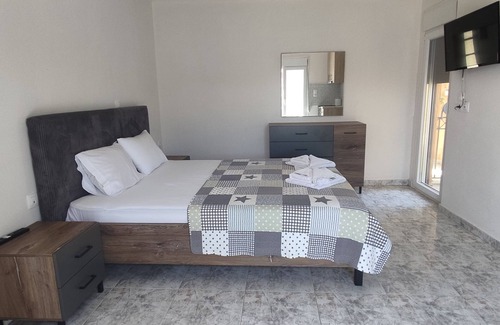 Anaxos Apartment | Elena