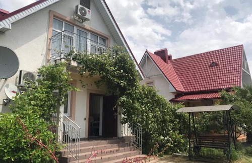 Imeritinskaya Lowland House | Elena House