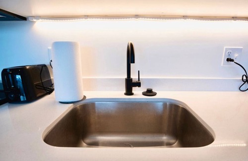 Downtown Salt Lake City Apartment | Elevated Living SLC DT Gym Free Parking
